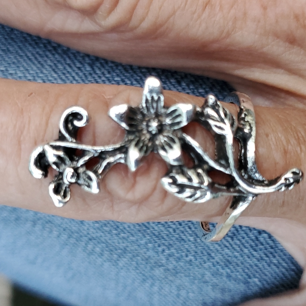 Boho vintage silver floral ring New